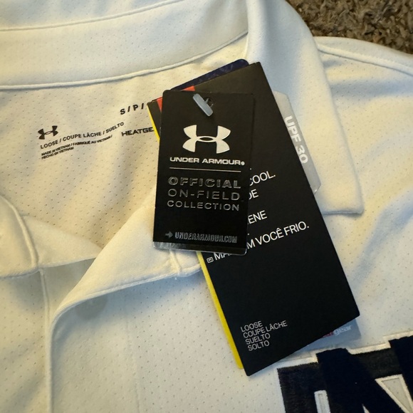 Notre Dame under Armour shirt - Picture 2 of 6